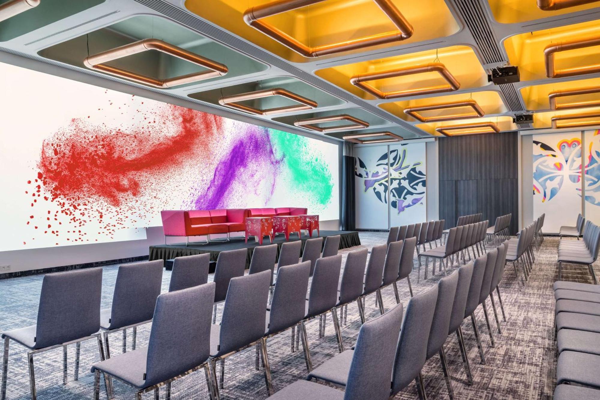 Nhow Bloom Hotel